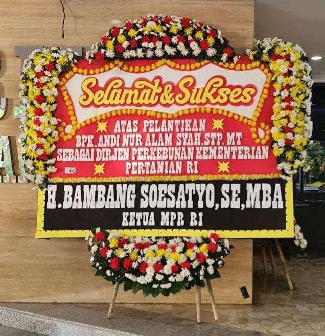 Karangan bunga selamat dan sukses